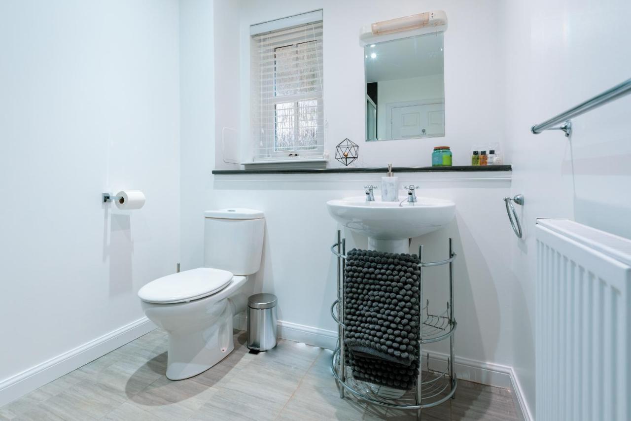 Pink Spa Nest Blairgowrie and Rattray Экстерьер фото